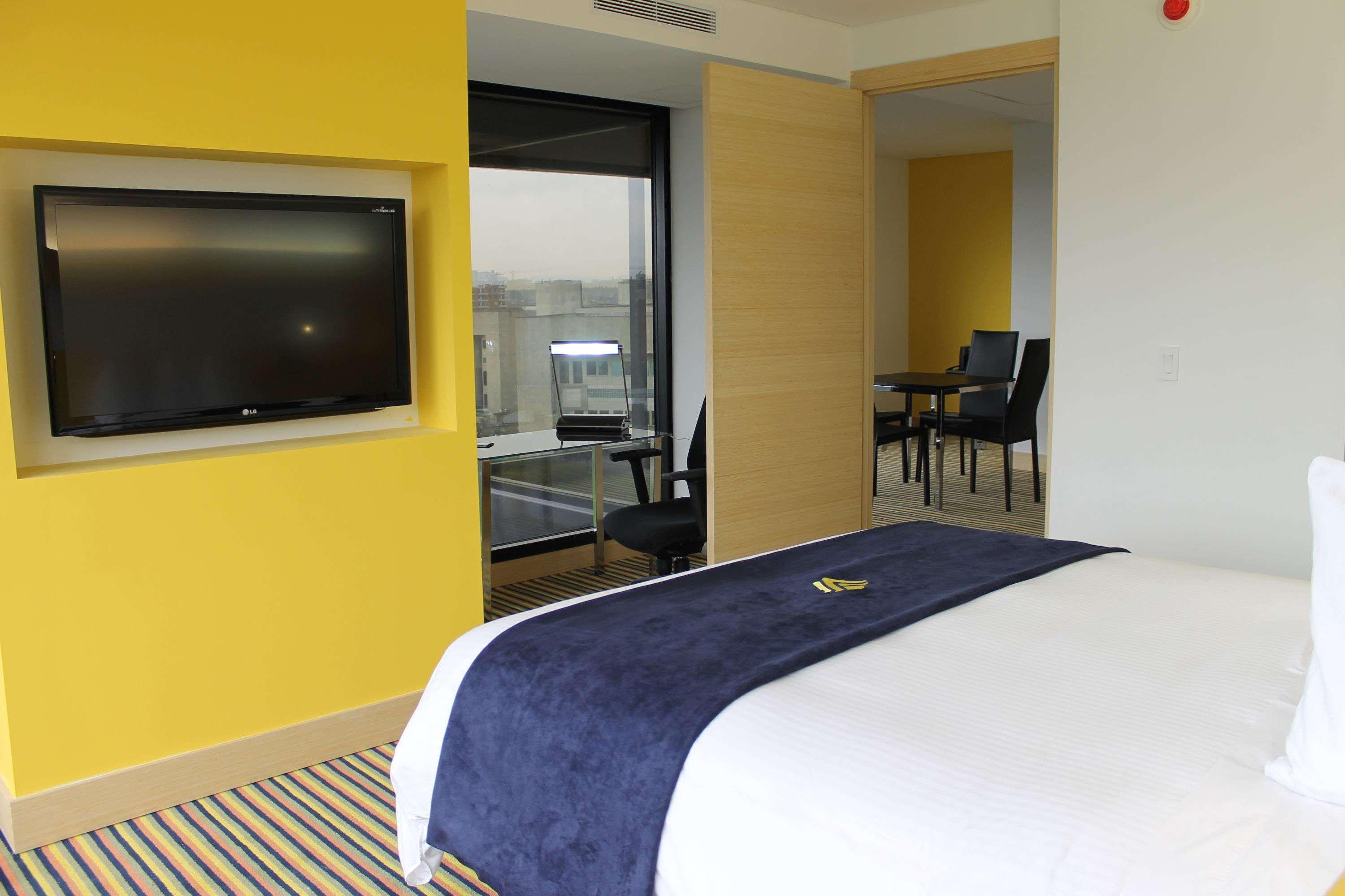 Wyndham Bogota Hotel Ngoại thất bức ảnh A room at the hotel