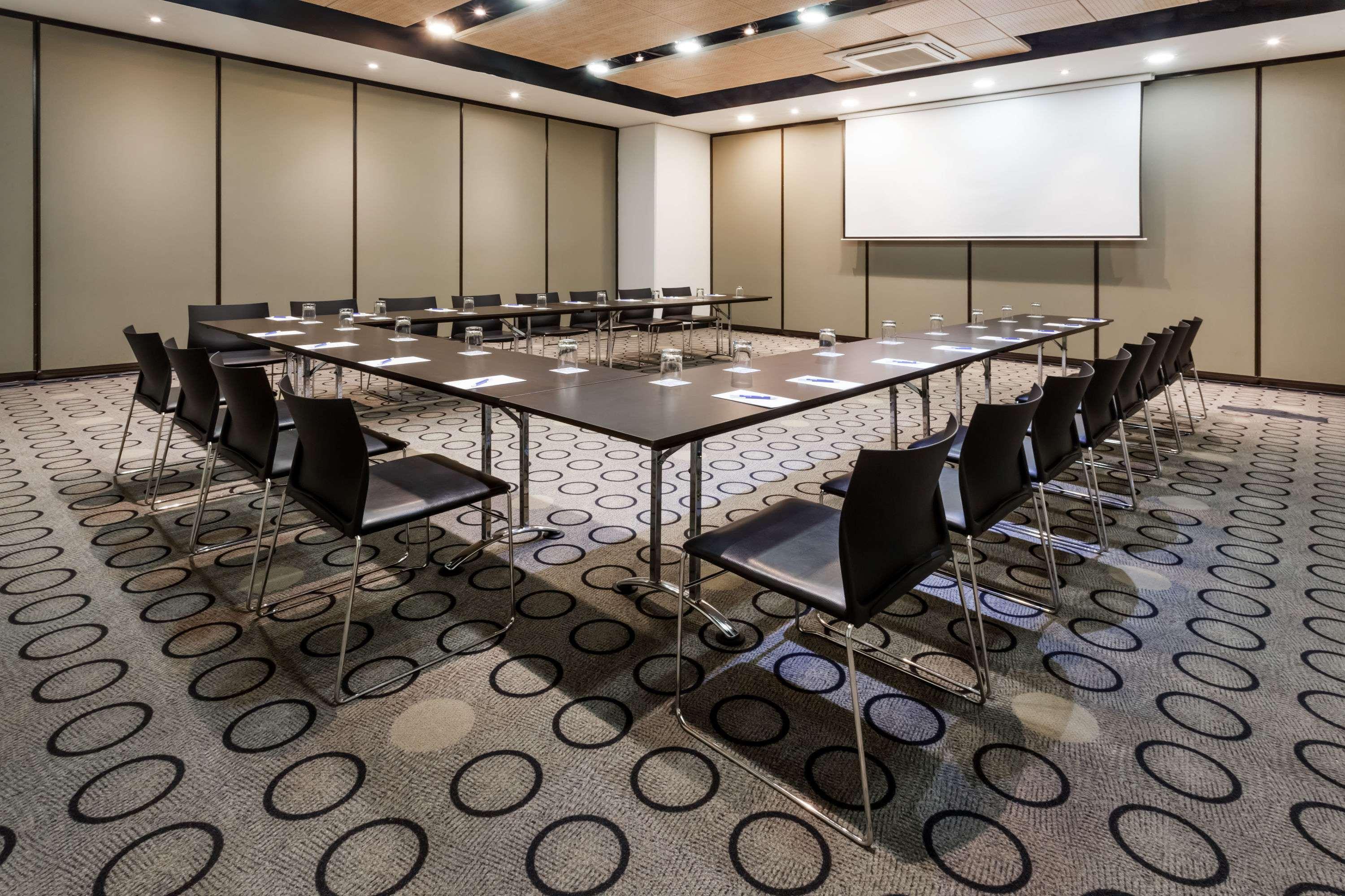 Wyndham Bogota Hotel Ngoại thất bức ảnh Meeting room
