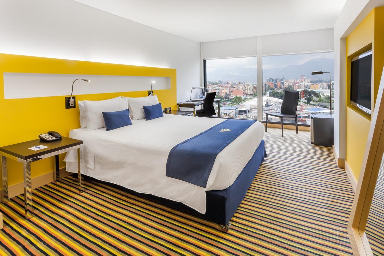 Wyndham Bogota Hotel Ngoại thất bức ảnh A room at the hotel
